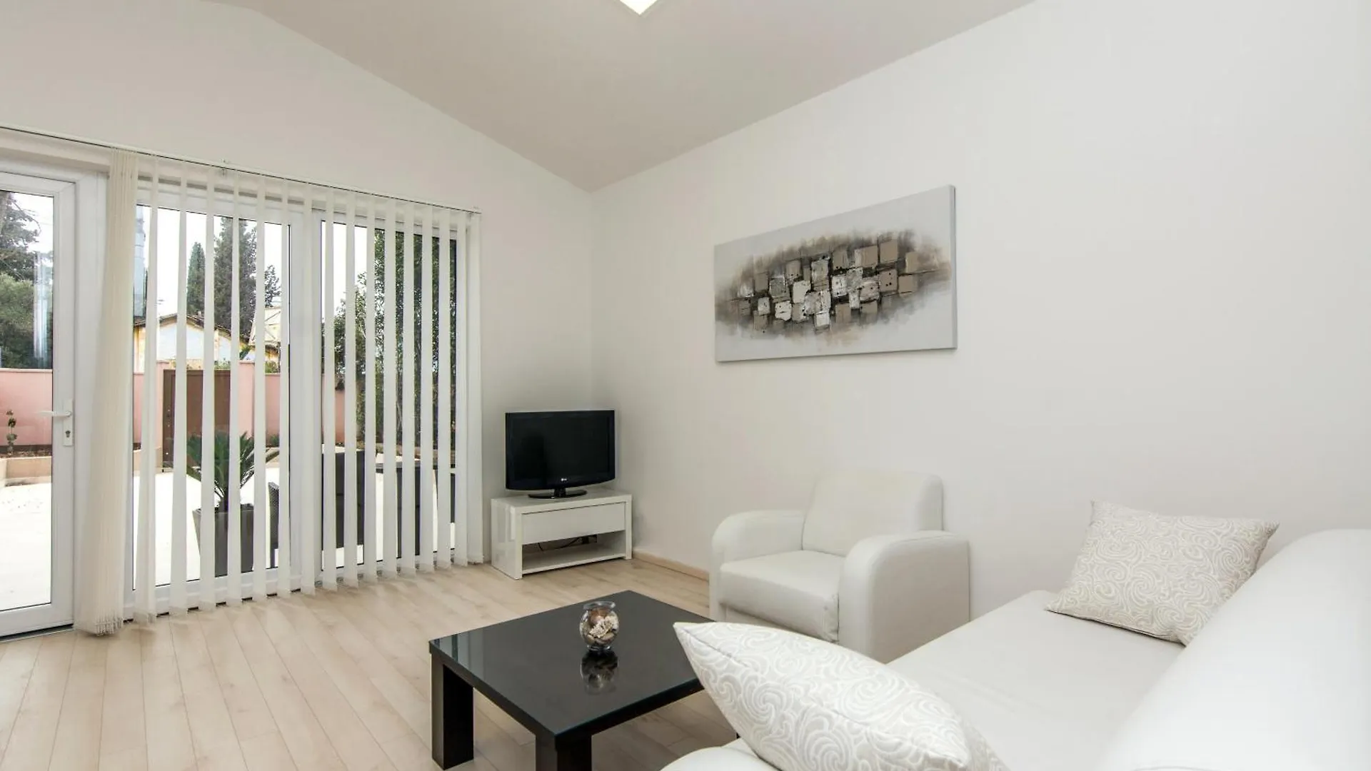 Apartments With A Parking Space Zadar - 23459 0*,  Croatia